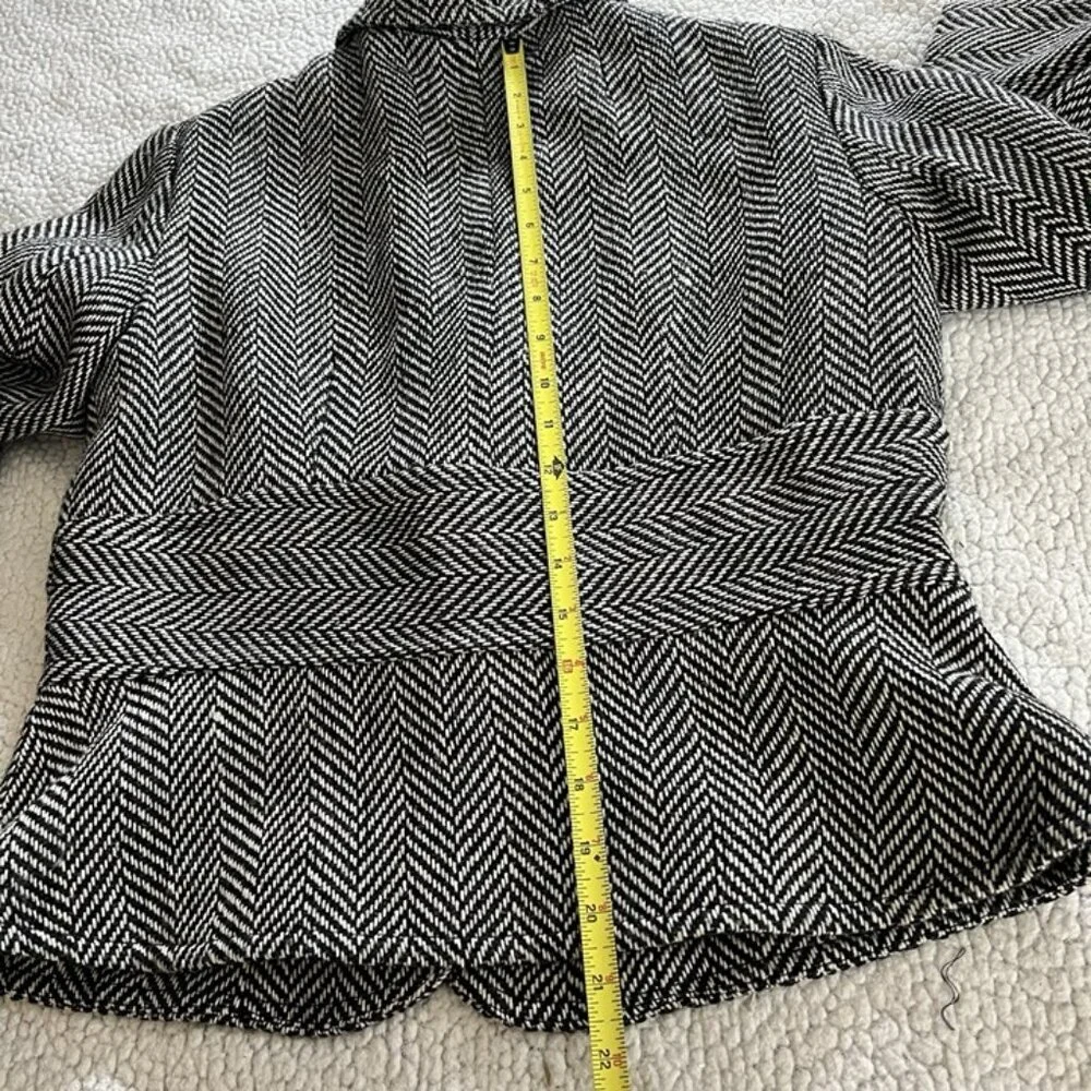 ECI New York Cropped Blazer‎ sz 10 Black & While Herringbone Office Attire